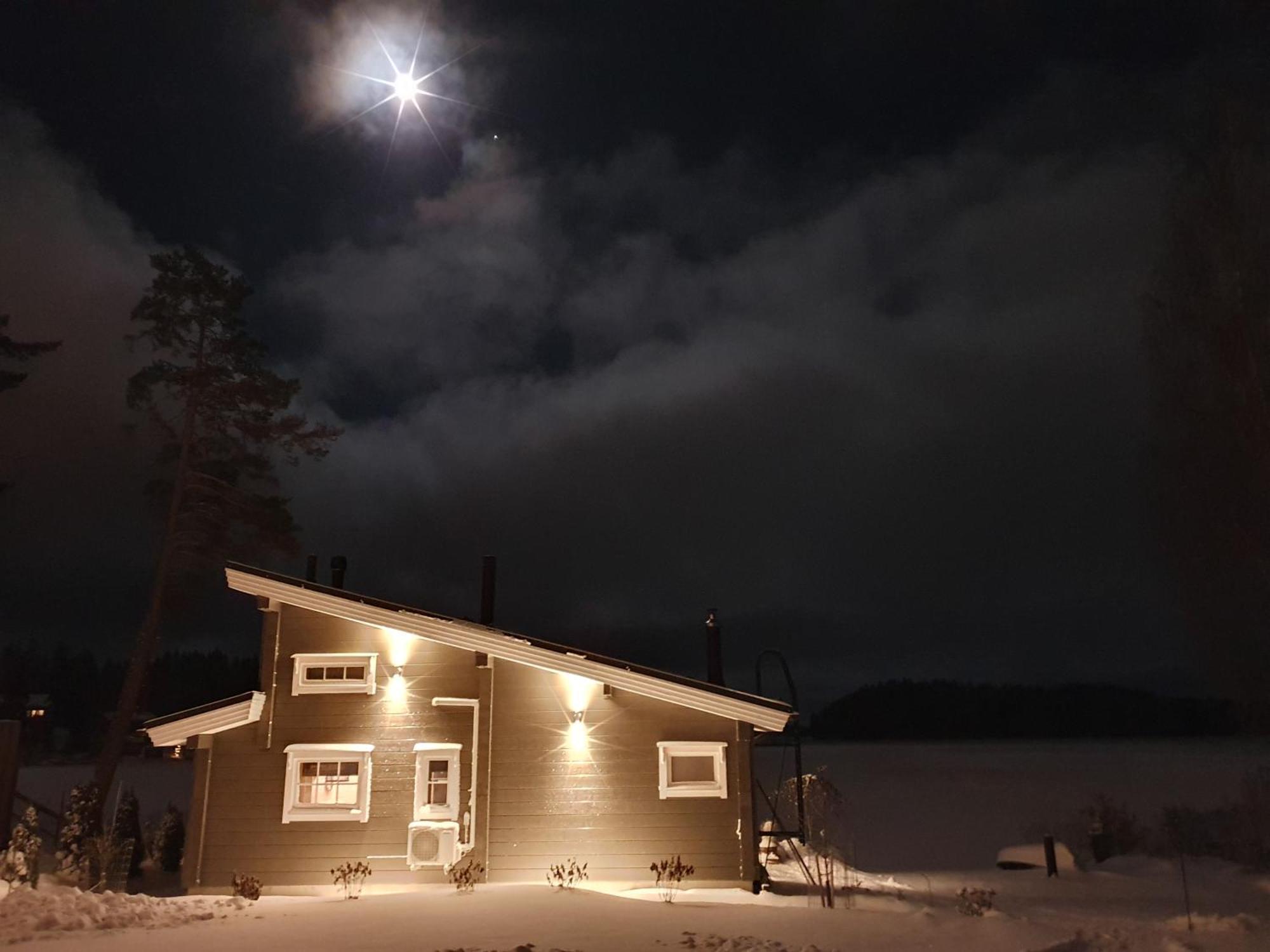 Stunning Log Cabin 45M2 On The Shore Of Kallavesi. Kuopio Eksteriør bilde