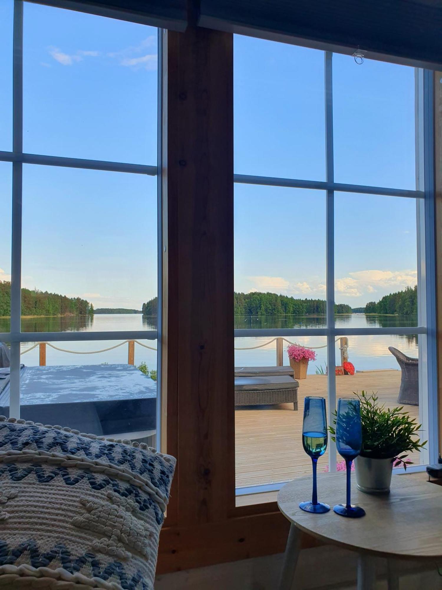 Stunning Log Cabin 45M2 On The Shore Of Kallavesi. Kuopio Eksteriør bilde